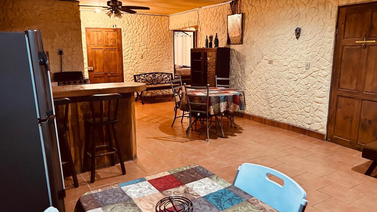 Casa Encantada Offers You Two-Bedroom House, 1 Tiny Apartment & 3 Double Rooms 曼努埃尔安东尼奥 外观 照片