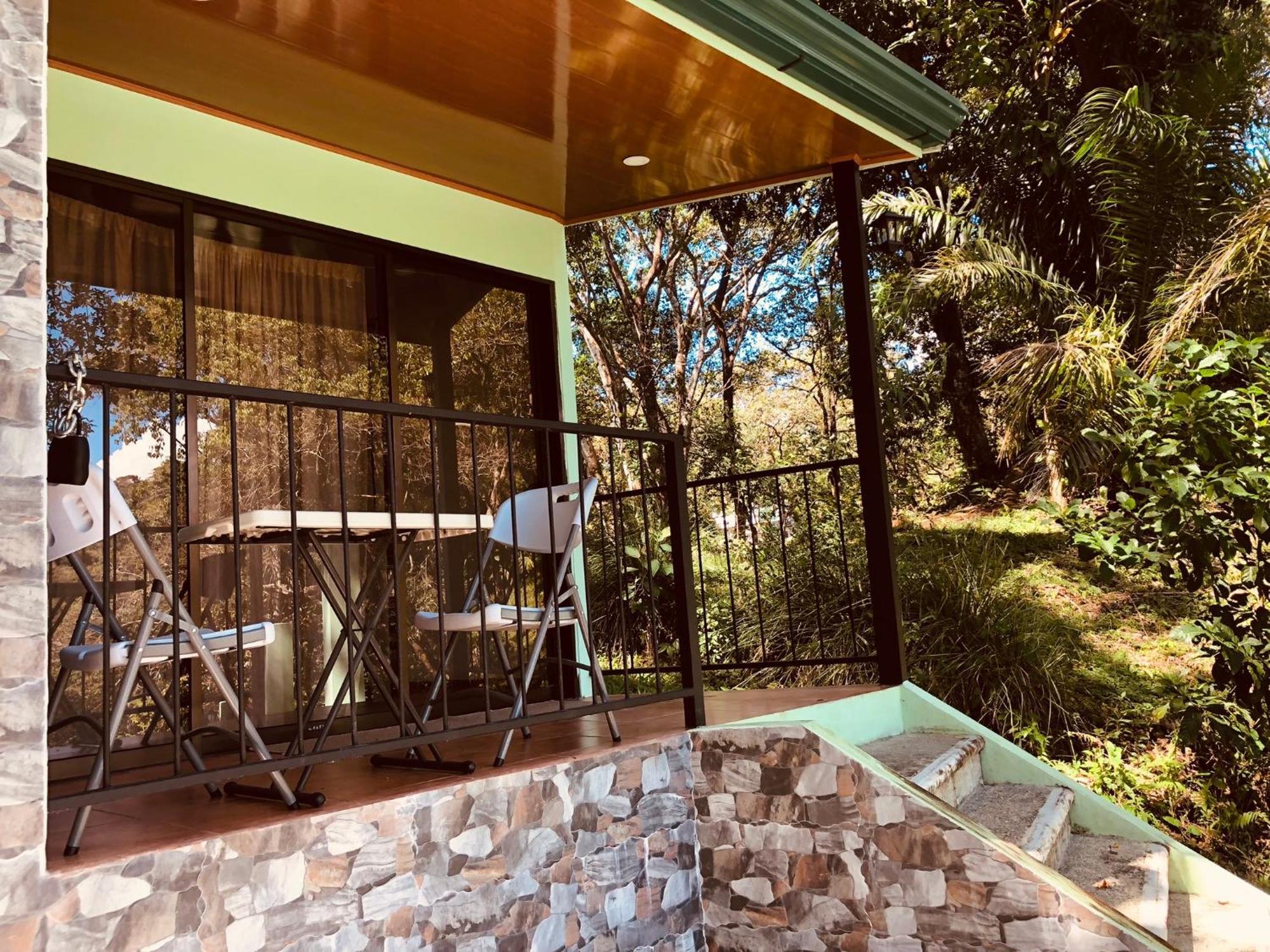 Casa Encantada Offers You Two-Bedroom House, 1 Tiny Apartment & 3 Double Rooms 曼努埃尔安东尼奥 外观 照片